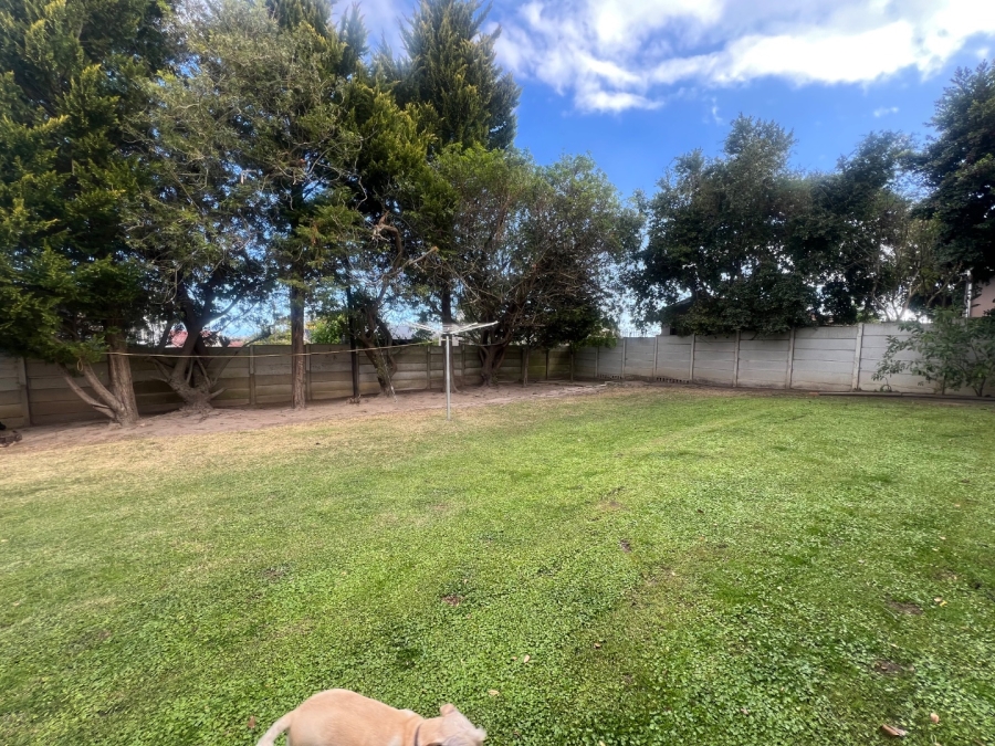 3 Bedroom Property for Sale in Denneoord Western Cape